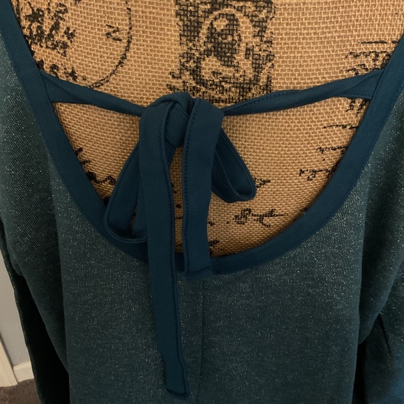 Studio 1886 Tie Back Glitter Top - Picture 9 of 11